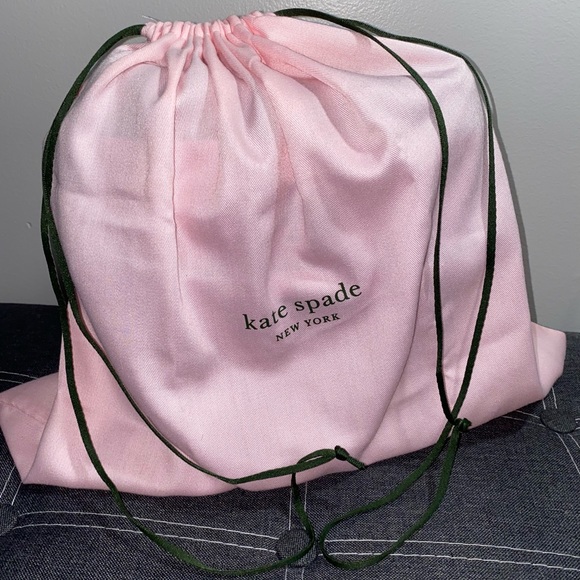 Kate Spade New York SUZY SMALL BUCKET BAG - Picture 6 of 11